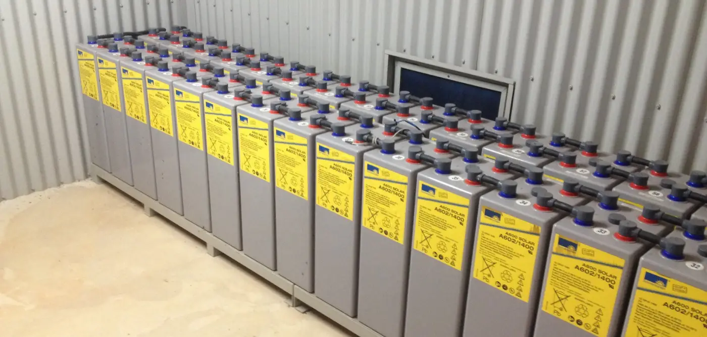 Can You Solar Charge A Battery While Using It? (Simple Tips!)