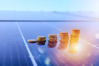 Solar ROI: How To Make Money with Solar Panels (6 Easy Ways)